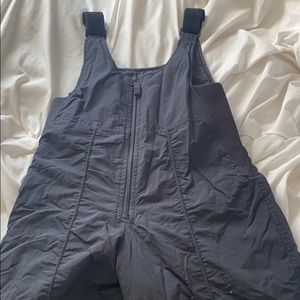 Head snowpants size small